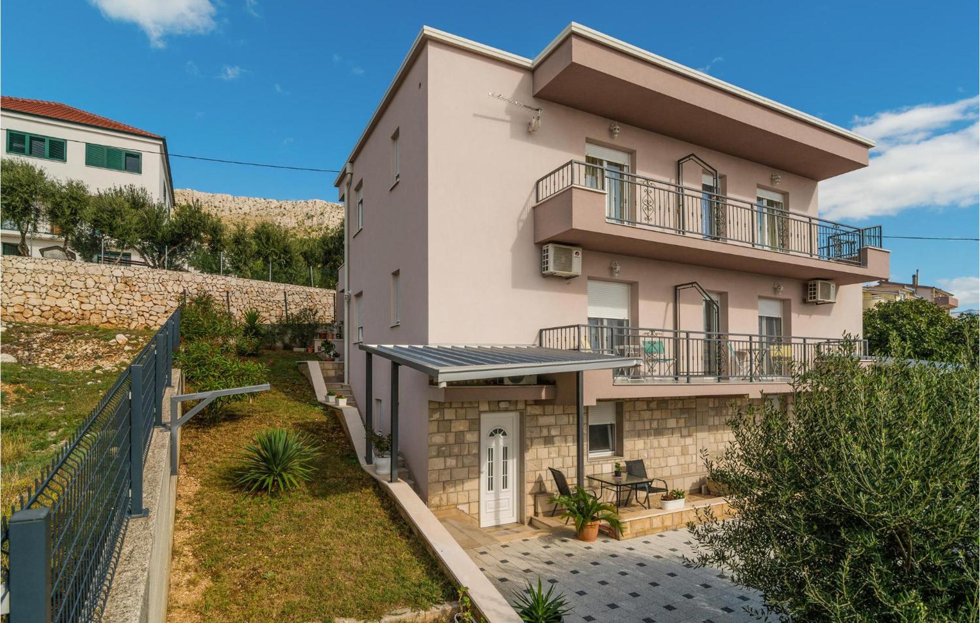 סומפטר Nice Apartment In Mali Rat With Wifi מראה חיצוני תמונה