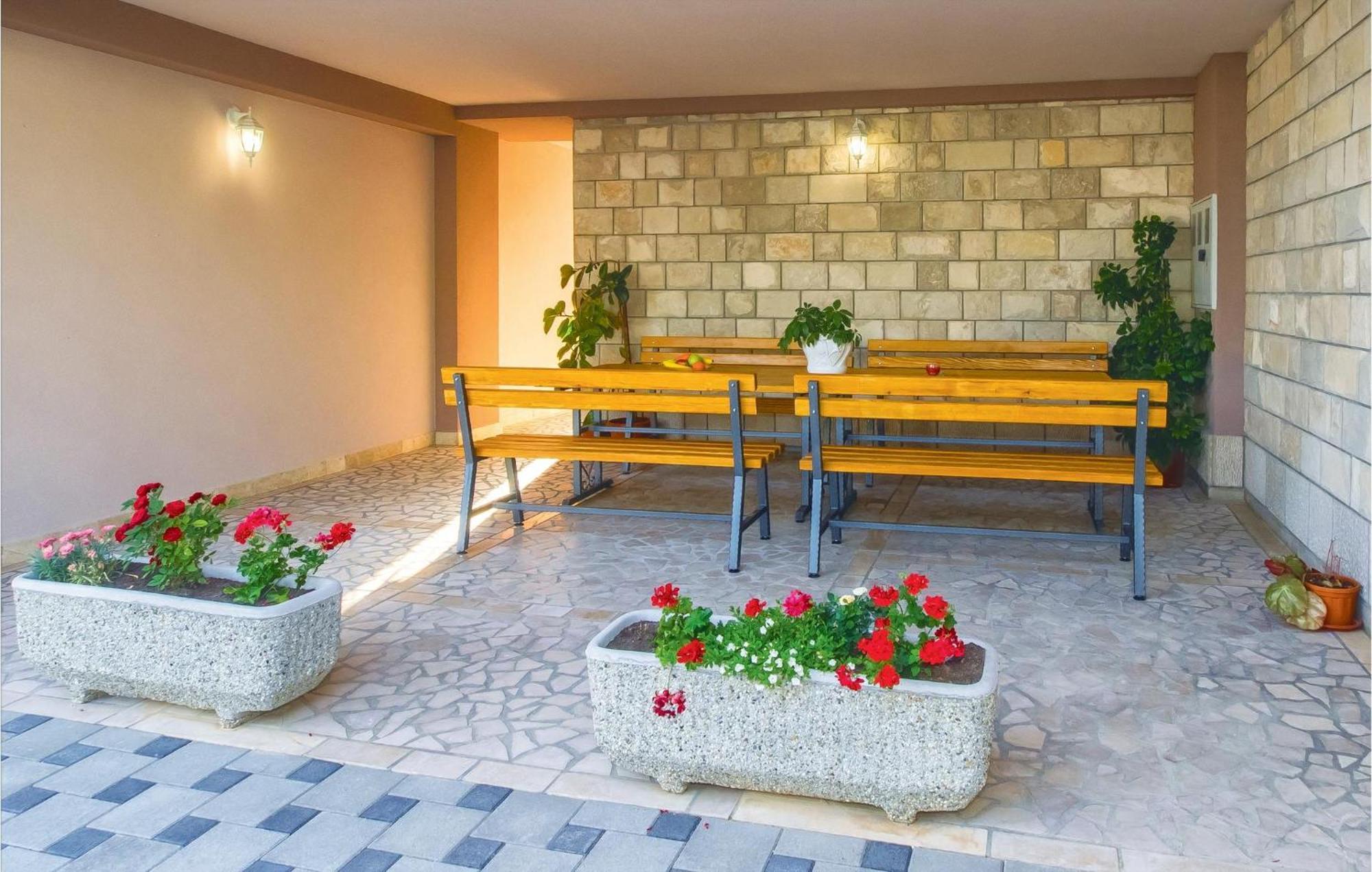 סומפטר Nice Apartment In Mali Rat With Wifi מראה חיצוני תמונה