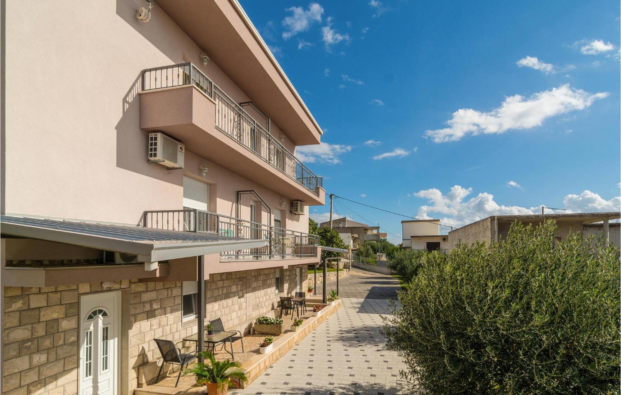 סומפטר Nice Apartment In Mali Rat With Wifi מראה חיצוני תמונה