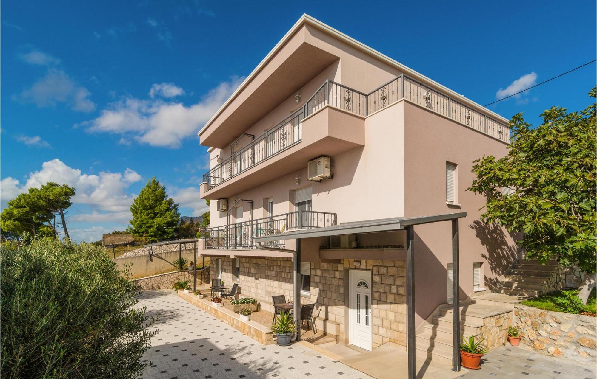 סומפטר Nice Apartment In Mali Rat With Wifi מראה חיצוני תמונה